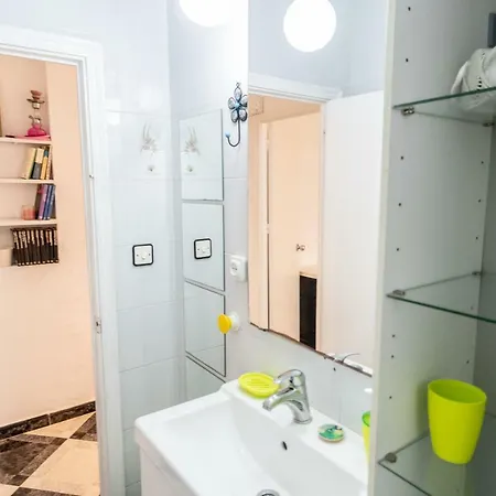 Apartamento La Perla Flamenca Apartment *